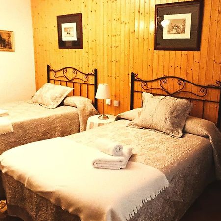 Casa Rural La Casona Urrea de Gaen Extérieur photo